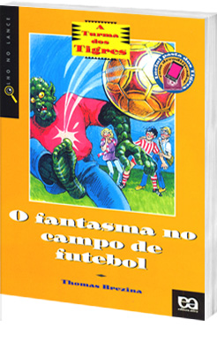 O fantasma no campo de futebol